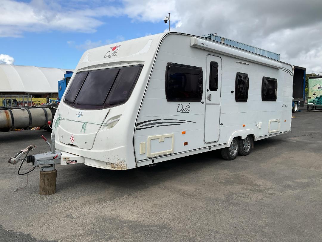 Photo '7' of Lunar Delta RS Caravan - Tandem Photo '7' of Lunar Delta RS Caravan - Tandem