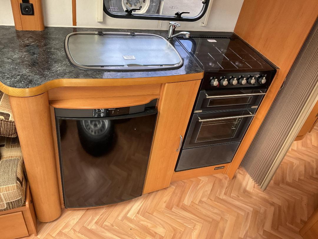 Photo '15' of Lunar Delta RS Caravan - Tandem Photo '15' of Lunar Delta RS Caravan - Tandem