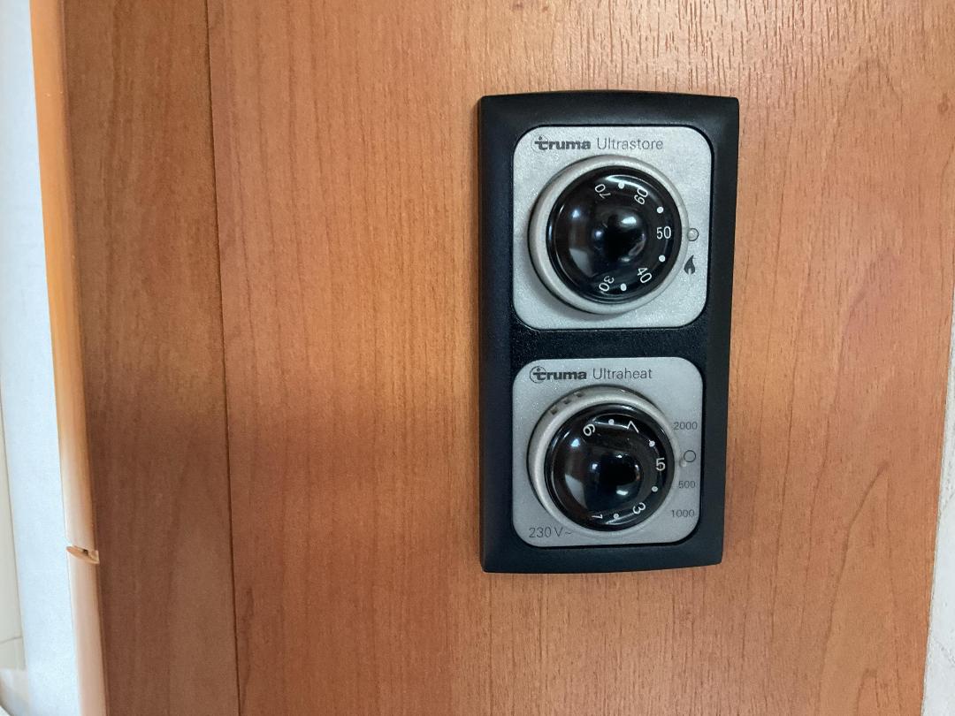 Photo '36' of Lunar Delta RS Caravan - Tandem Photo '36' of Lunar Delta RS Caravan - Tandem