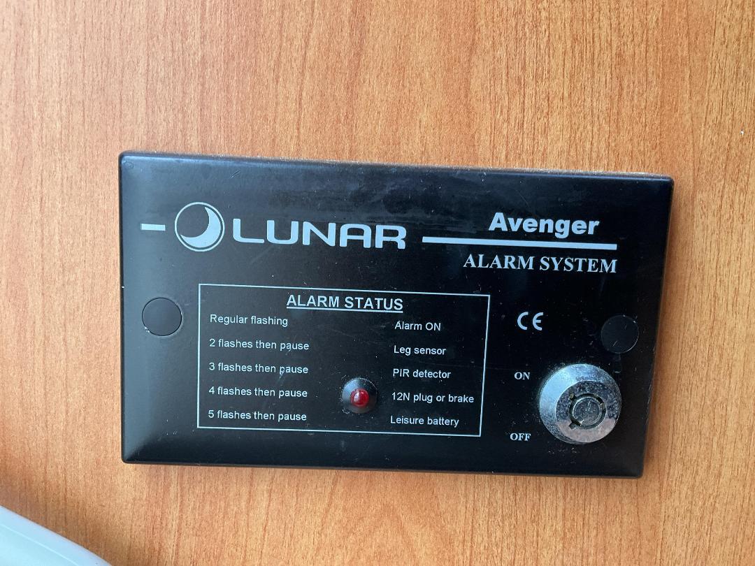 Photo '38' of Lunar Delta RS Caravan - Tandem Photo '38' of Lunar Delta RS Caravan - Tandem