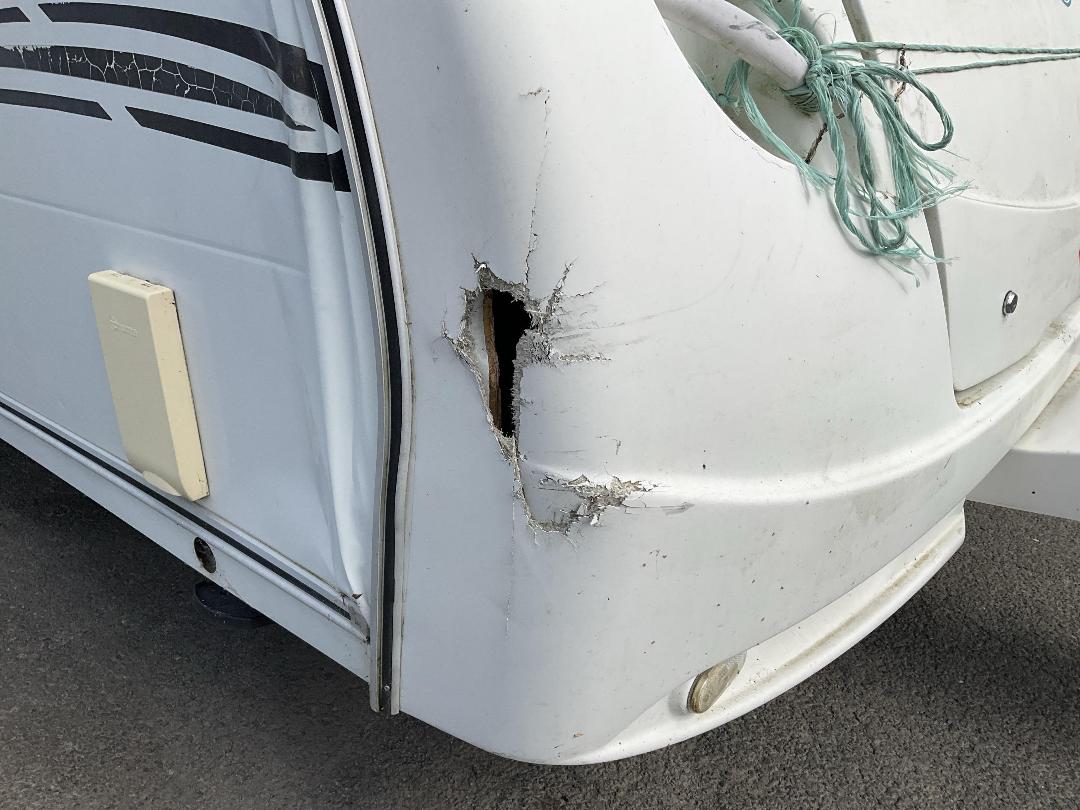 Photo '42' of Lunar Delta RS Caravan - Tandem Photo '42' of Lunar Delta RS Caravan - Tandem