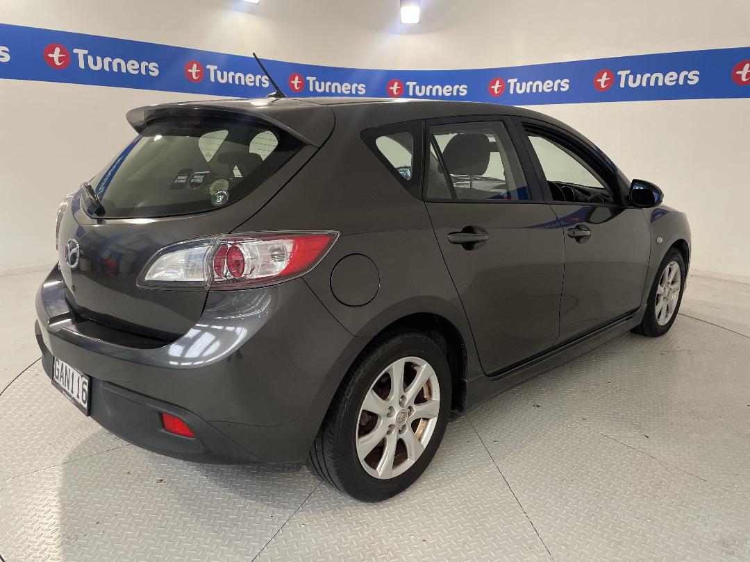 Photo '7' of Mazda 3