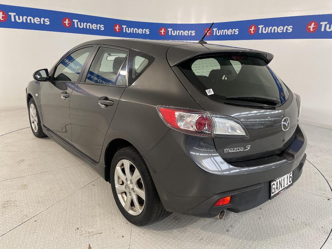 Photo '5' of Mazda 3