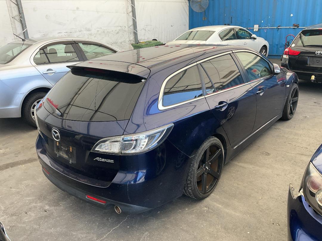 Photo '5' of Mazda Atenza