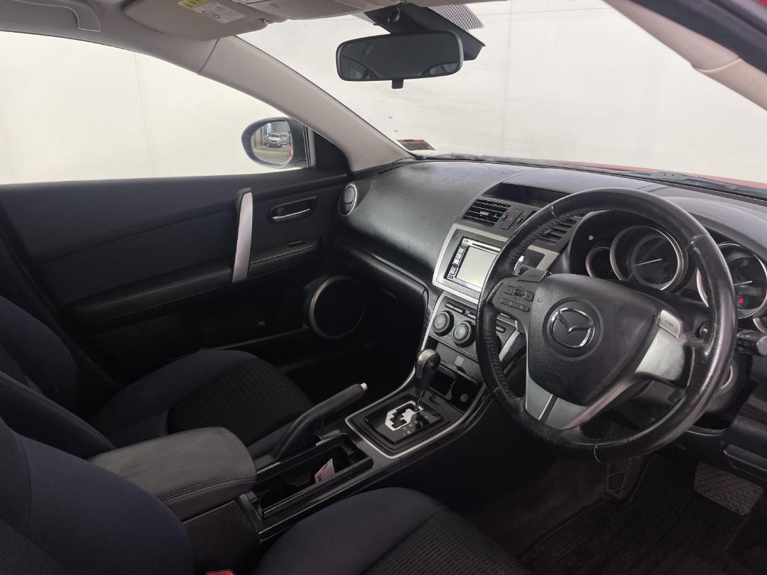 Photo '16' of Mazda Atenza Photo '16' of Mazda Atenza