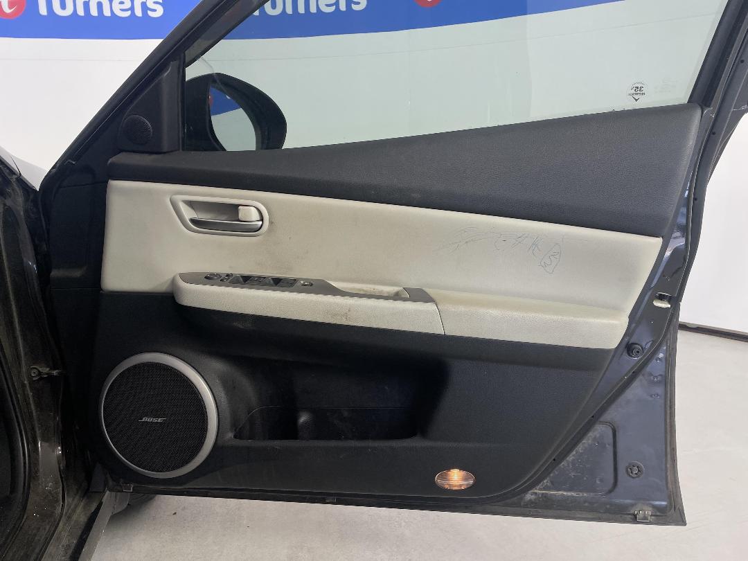 Photo '13' of Mazda Atenza Photo '13' of Mazda Atenza