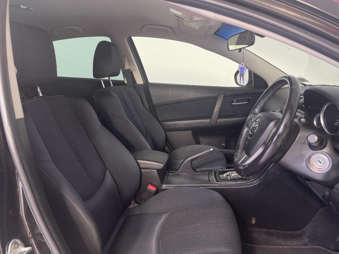 Photo '16' of Mazda Atenza Photo '16' of Mazda Atenza