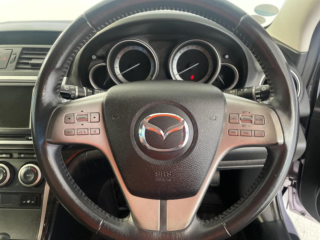 Photo '28' of Mazda Atenza Photo '28' of Mazda Atenza