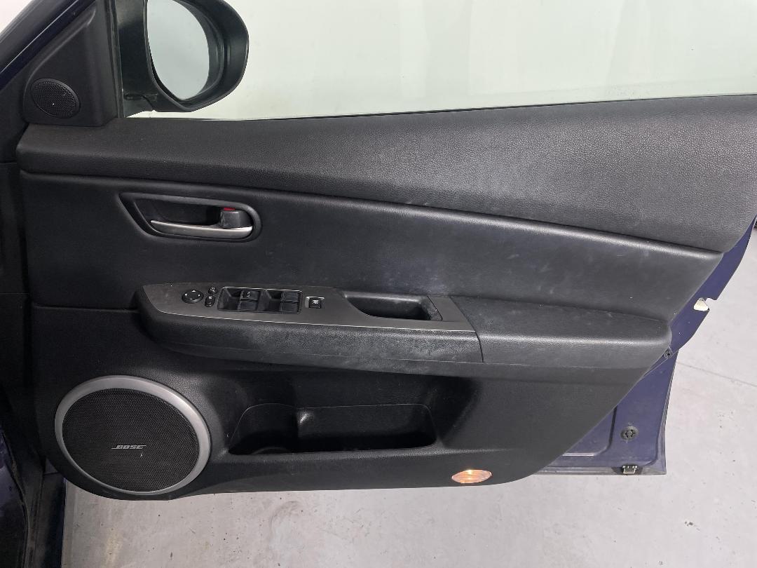 Photo '15' of Mazda Atenza Photo '15' of Mazda Atenza