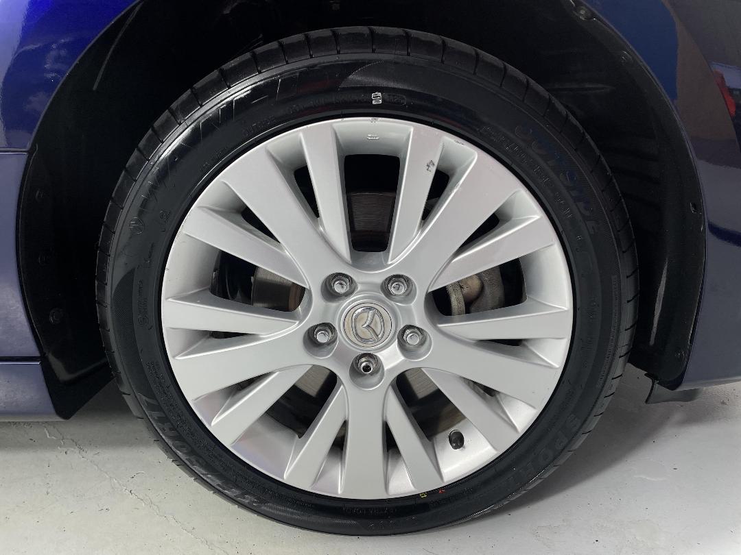 Photo '9' of Mazda Atenza