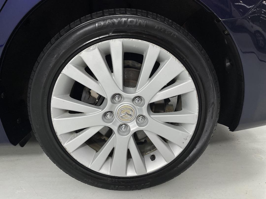 Photo '11' of Mazda Atenza