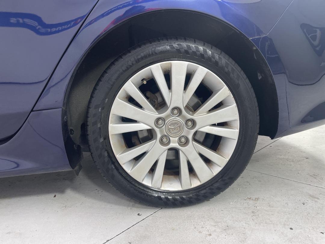 Photo '11' of Mazda Atenza