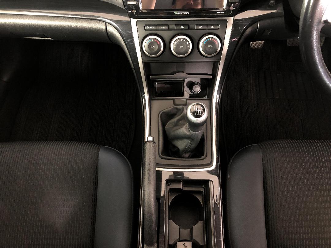 Photo '18' of Mazda Atenza Photo '18' of Mazda Atenza