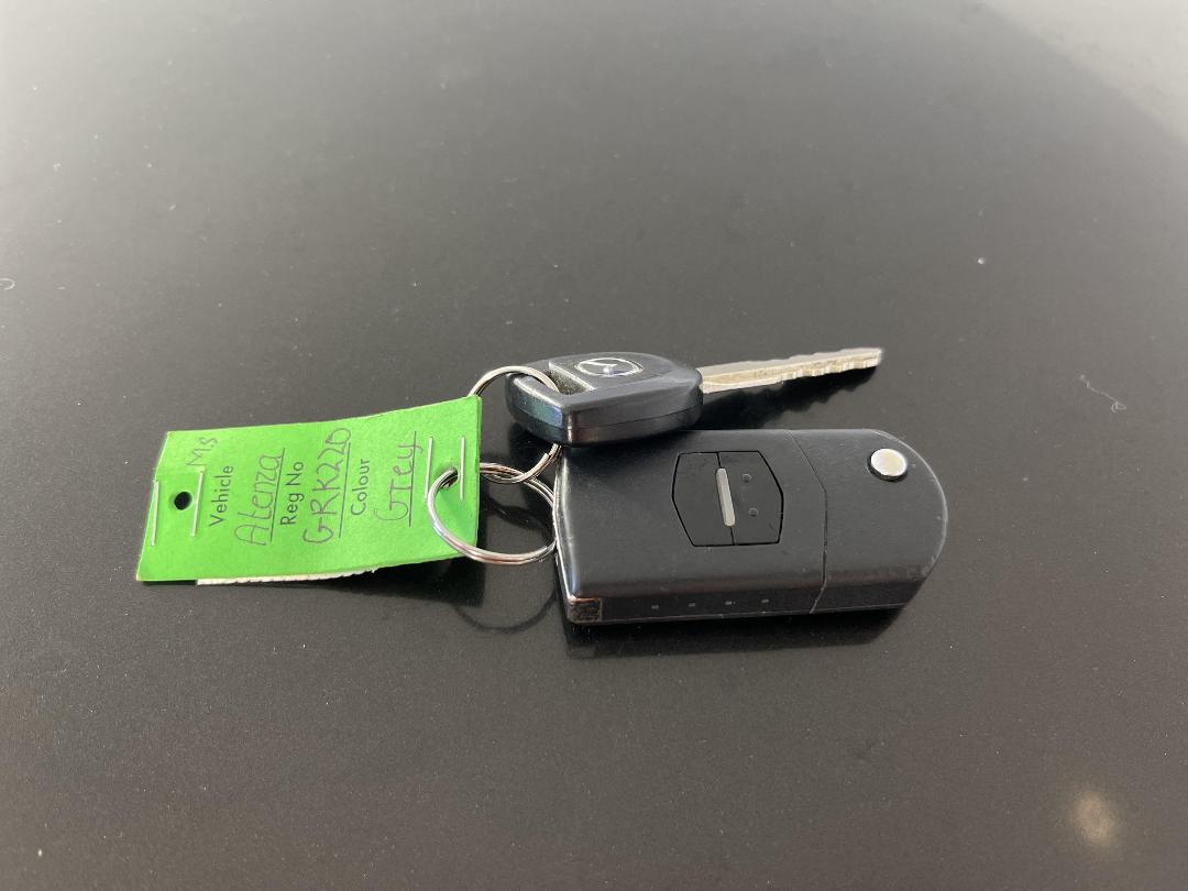 Photo '22' of Mazda Atenza