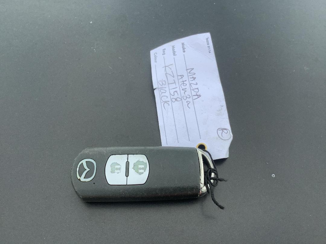 Photo '10' of Mazda Atenza 2500