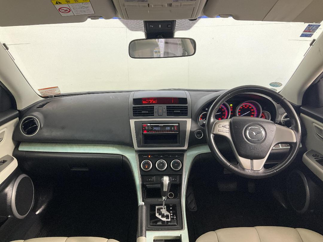 Photo '17' of Mazda Atenza Photo '17' of Mazda Atenza