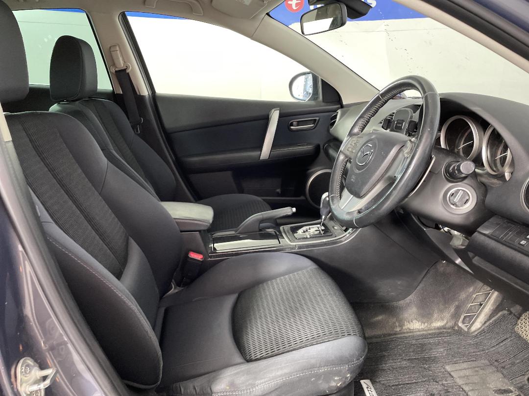 Photo '16' of Mazda Atenza Photo '16' of Mazda Atenza