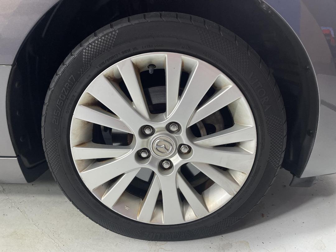 Photo '9' of Mazda Atenza