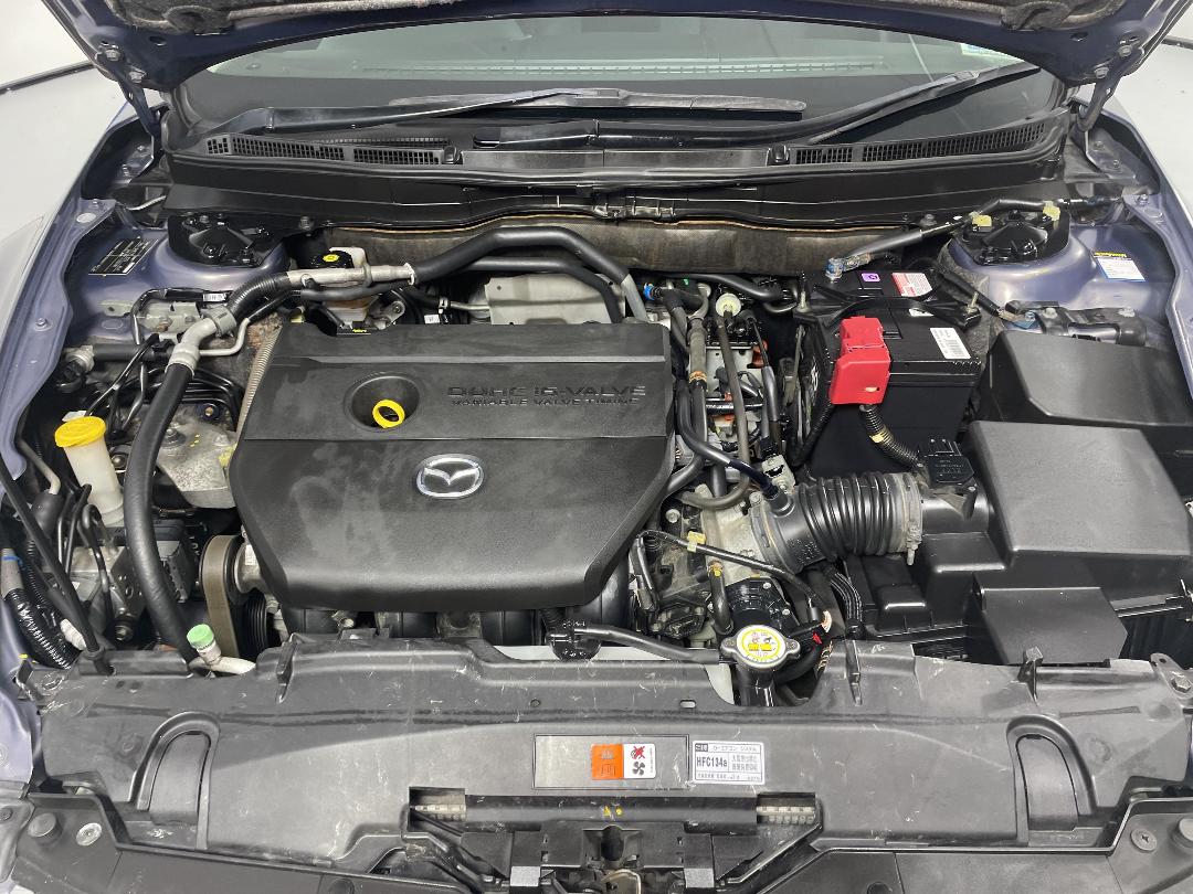 Photo '13' of Mazda Atenza