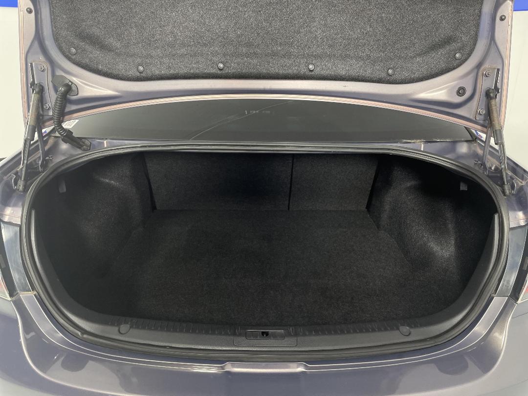 Photo '14' of Mazda Atenza