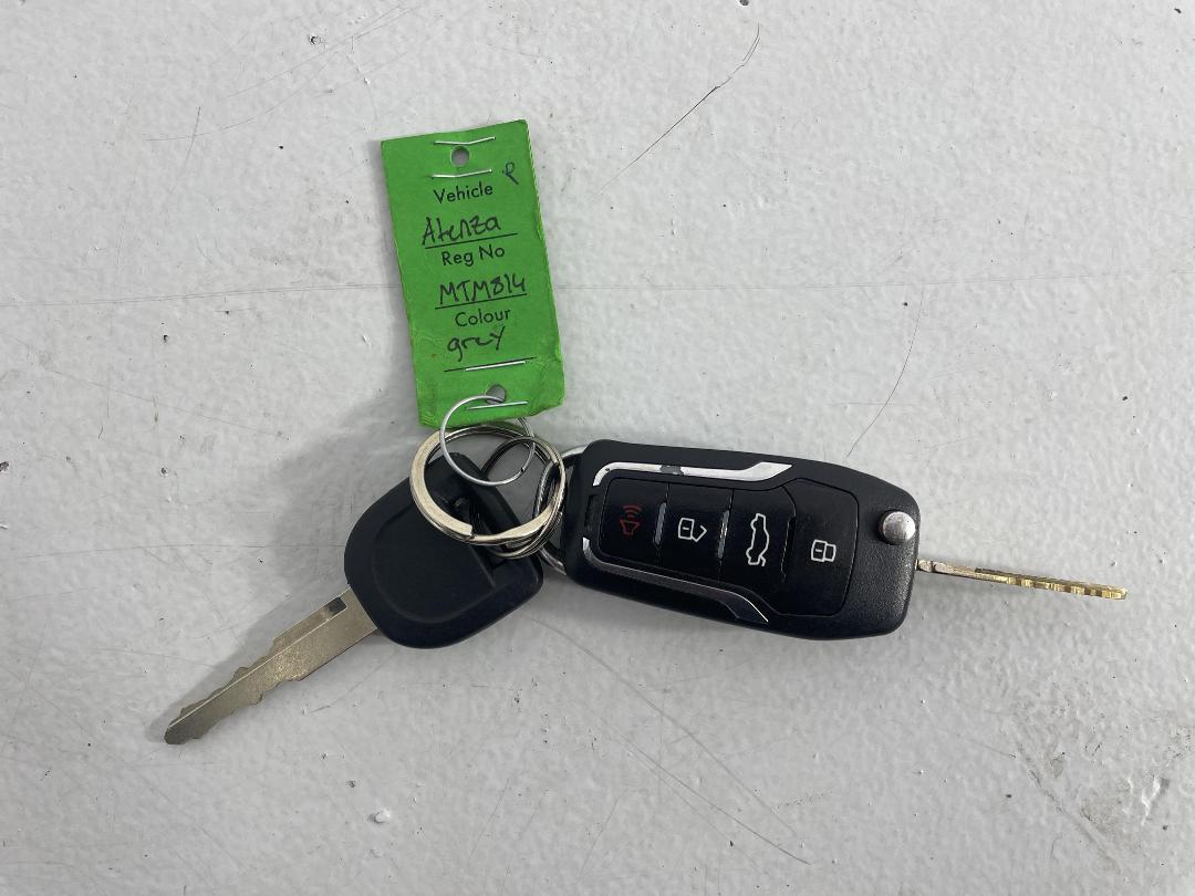 Photo '22' of Mazda Atenza