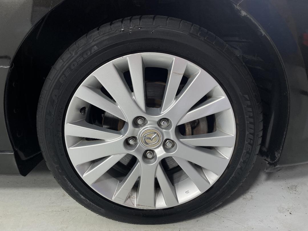 Photo '9' of Mazda Atenza