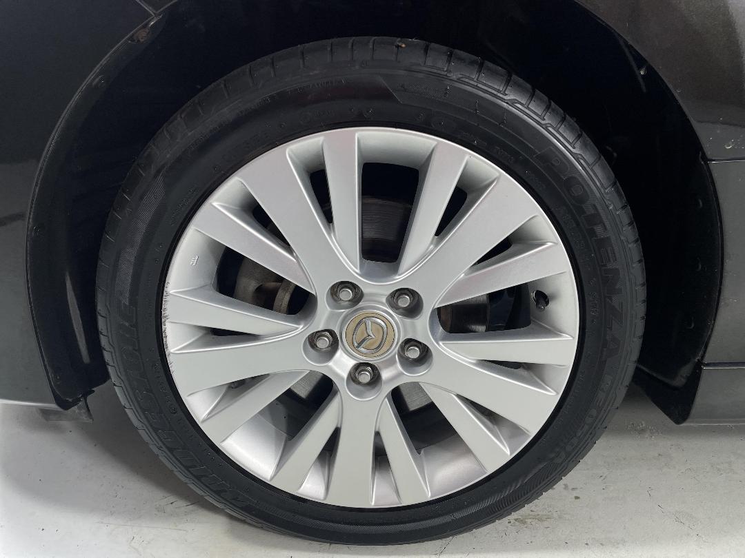 Photo '10' of Mazda Atenza