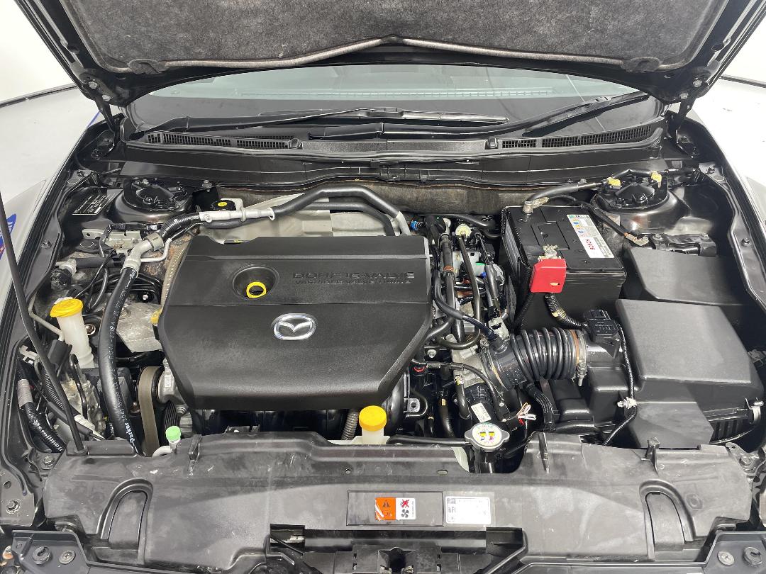 Photo '13' of Mazda Atenza