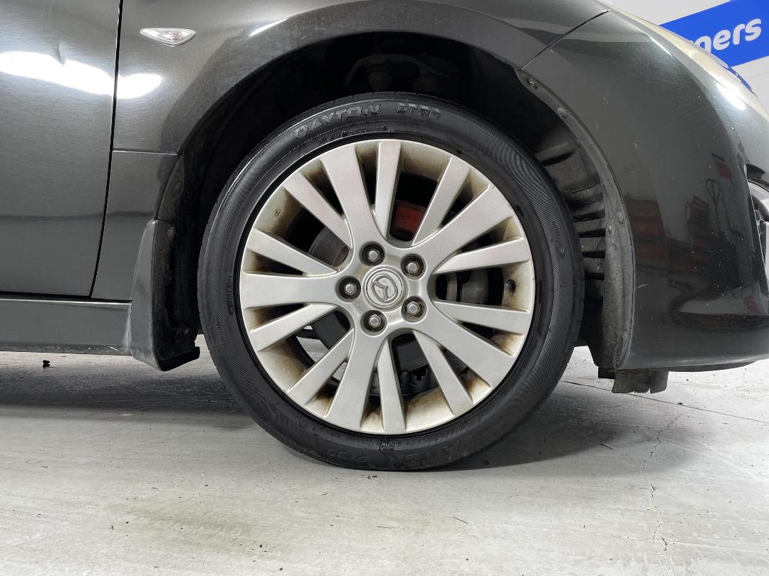 Photo '9' of Mazda Atenza