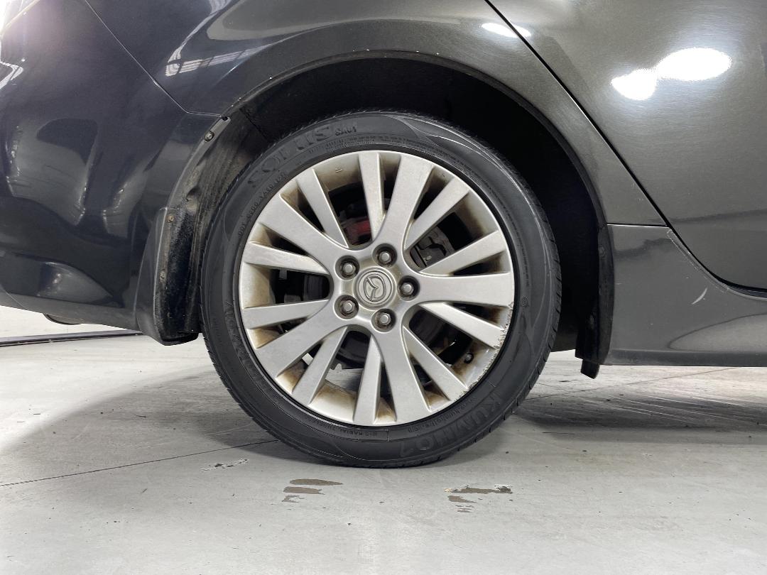 Photo '12' of Mazda Atenza