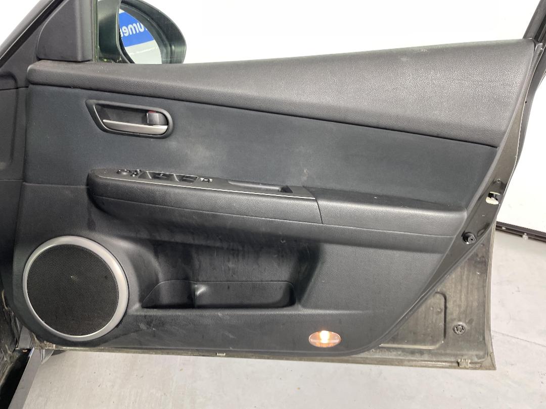 Photo '15' of Mazda Atenza