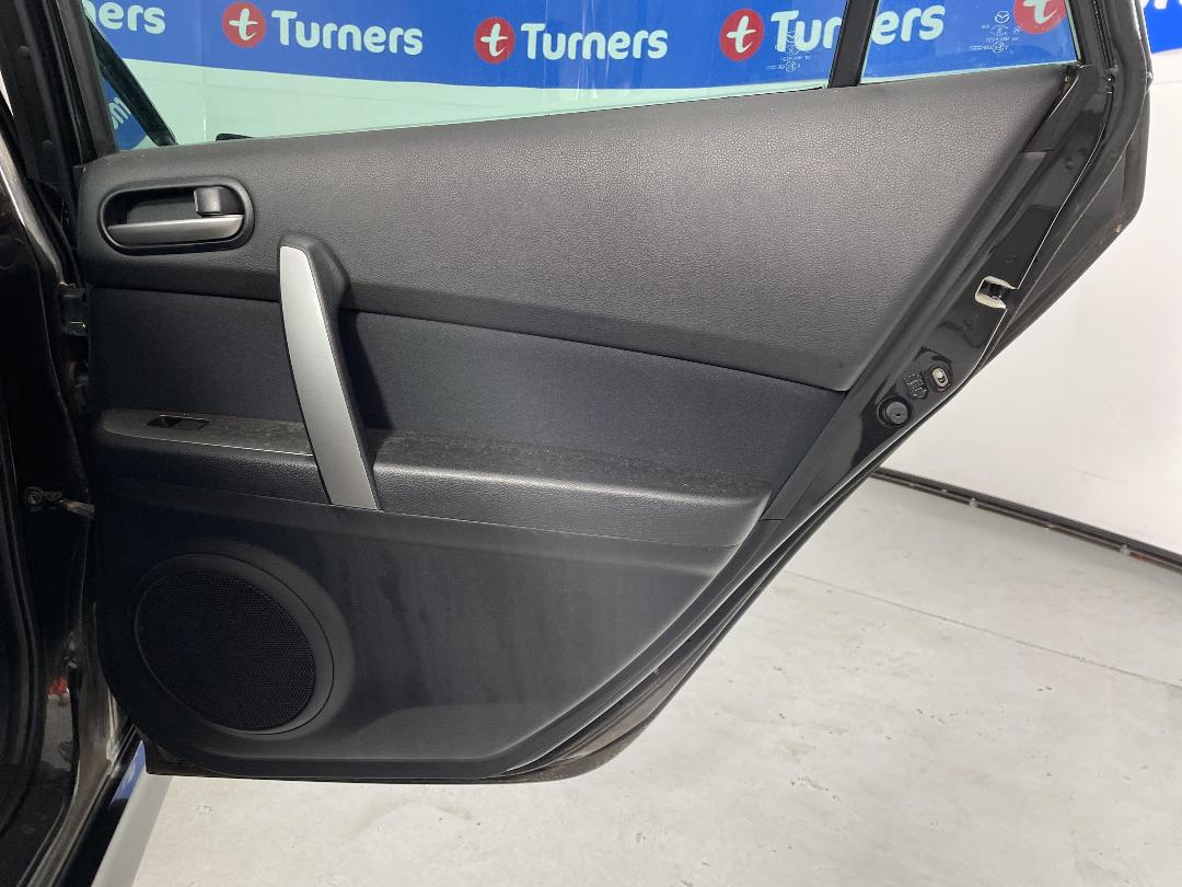 Photo '19' of Mazda Atenza