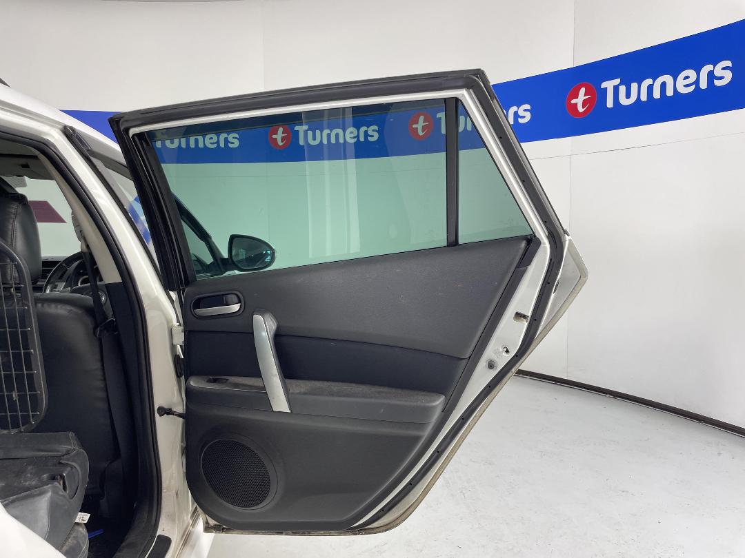 Photo '17' of Mazda Atenza