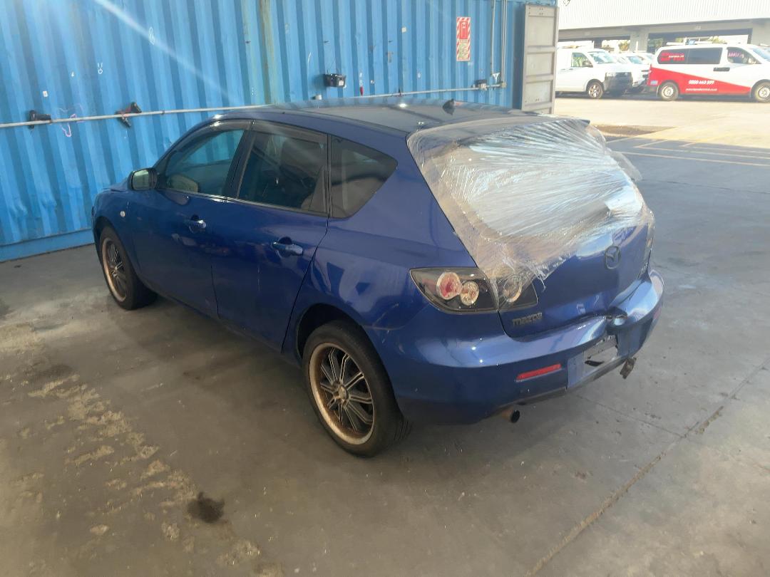 Photo '10' of Mazda Axela Photo '10' of Mazda Axela