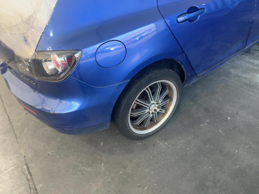 Photo '14' of Mazda Axela Photo '14' of Mazda Axela