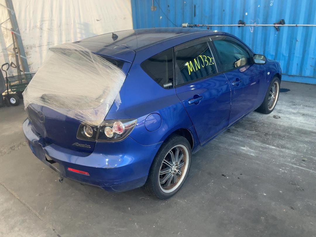 Photo '38' of Mazda Axela Photo '38' of Mazda Axela