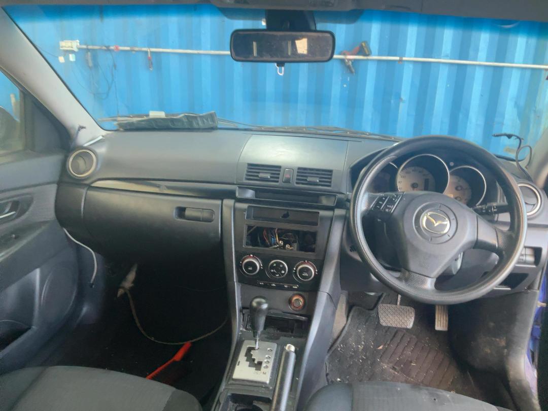 Photo '47' of Mazda Axela Photo '47' of Mazda Axela