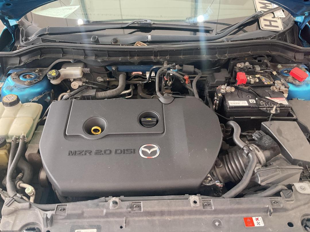 Photo '14' of Mazda Axela