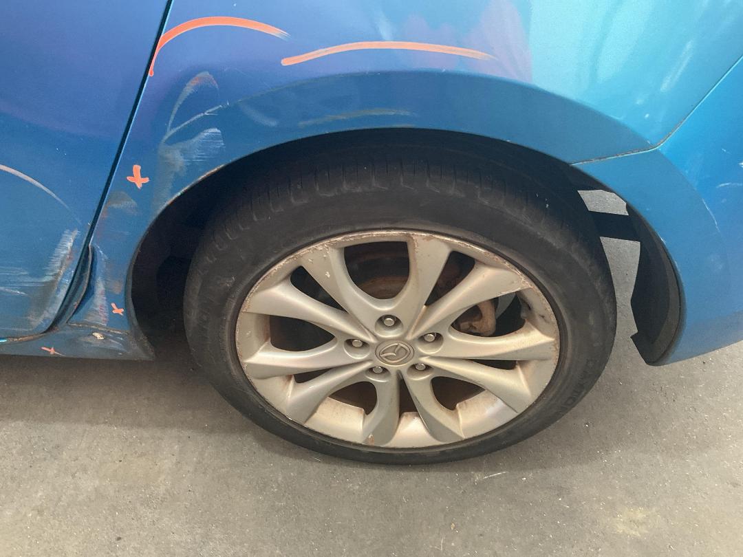 Photo '16' of Mazda Axela