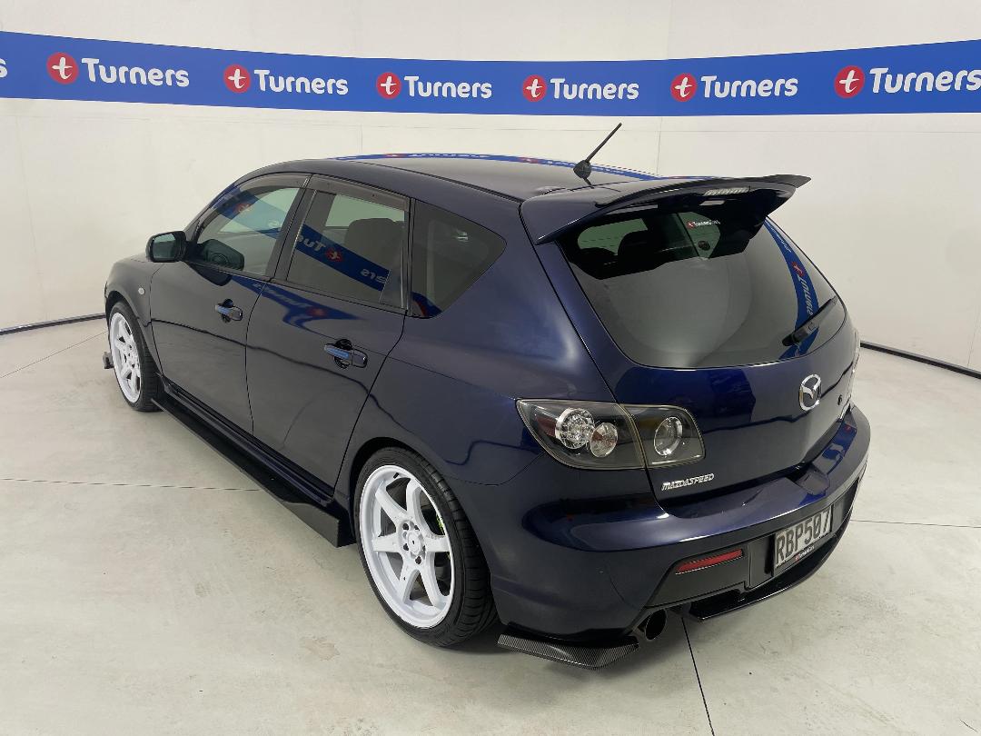 Photo '5' of Mazda Axela Photo '5' of Mazda Axela