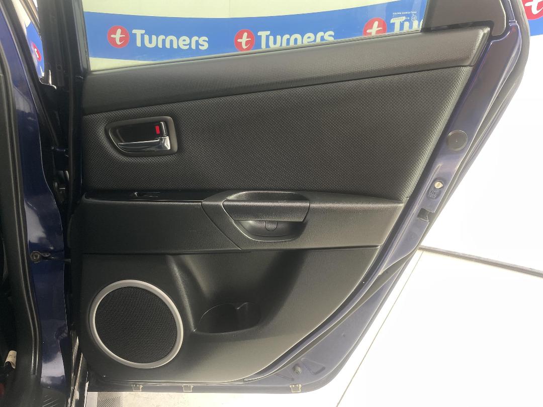 Photo '19' of Mazda Axela Photo '19' of Mazda Axela