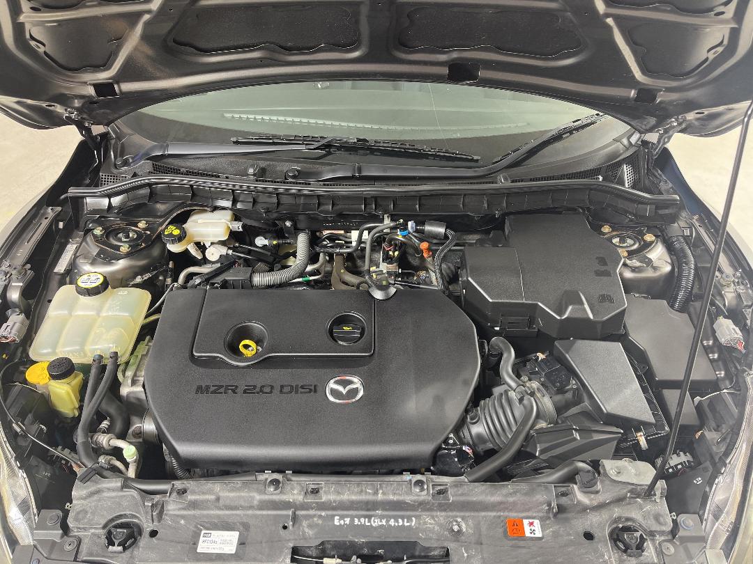 Photo '13' of Mazda Axela Photo '13' of Mazda Axela