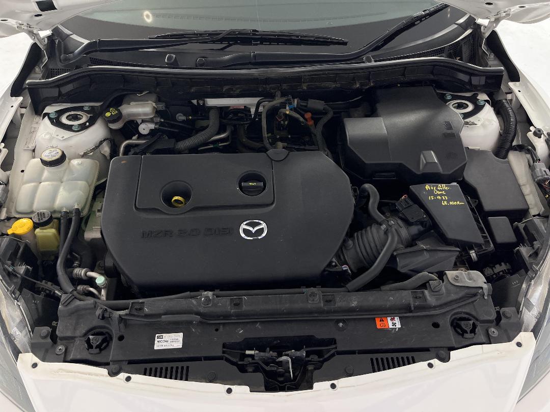 Photo '13' of Mazda Axela Photo '13' of Mazda Axela