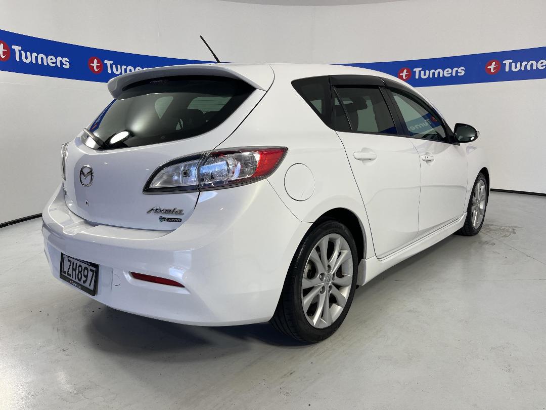 Photo '7' of Mazda Axela Photo '7' of Mazda Axela