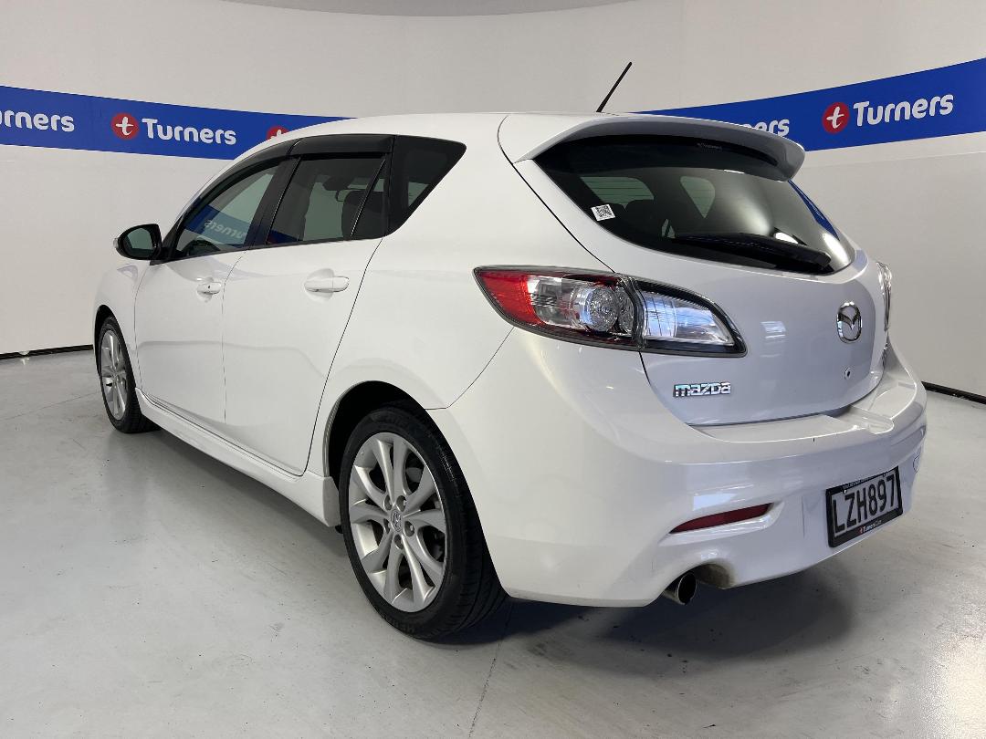 Photo '5' of Mazda Axela Photo '5' of Mazda Axela