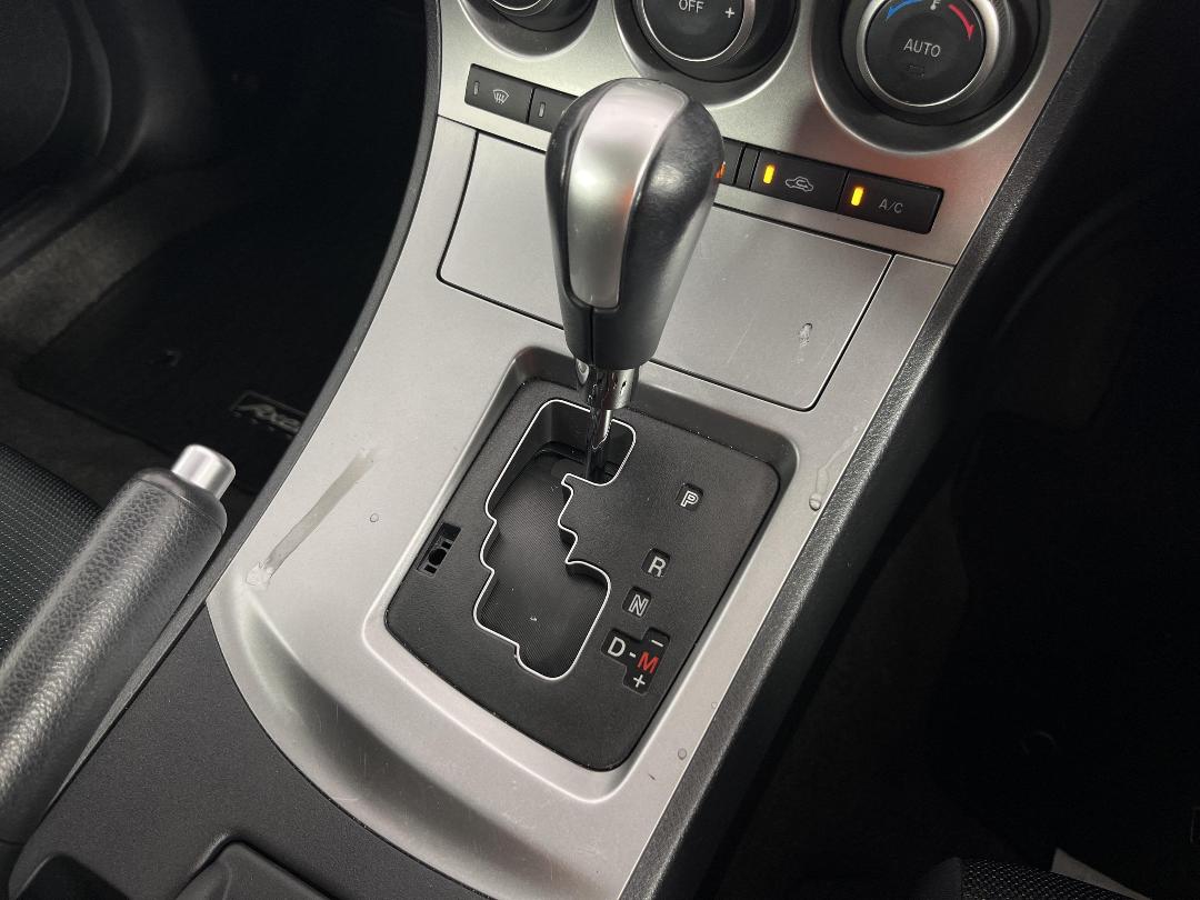 Photo '29' of Mazda Axela Photo '29' of Mazda Axela