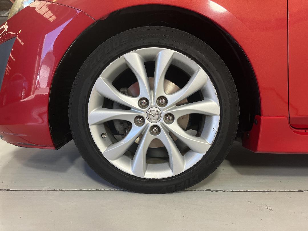 Photo '10' of Mazda Axela