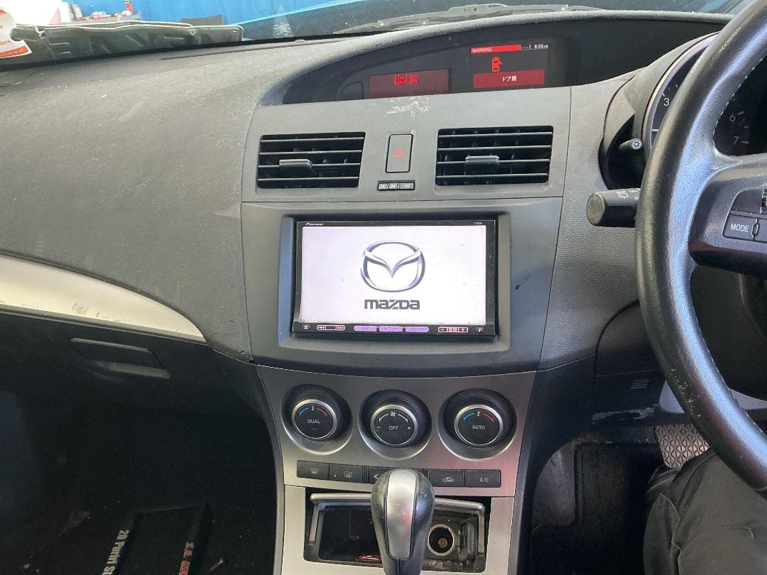 Photo '25' of Mazda Axela Sport