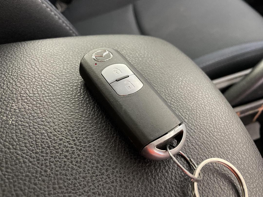 Photo '22' of Mazda Axela