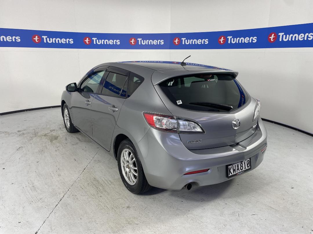 Photo '5' of Mazda Axela Photo '5' of Mazda Axela